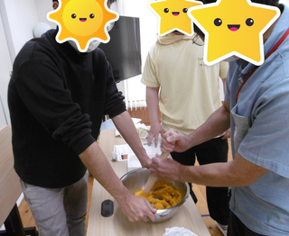 P1030290̂Q.png